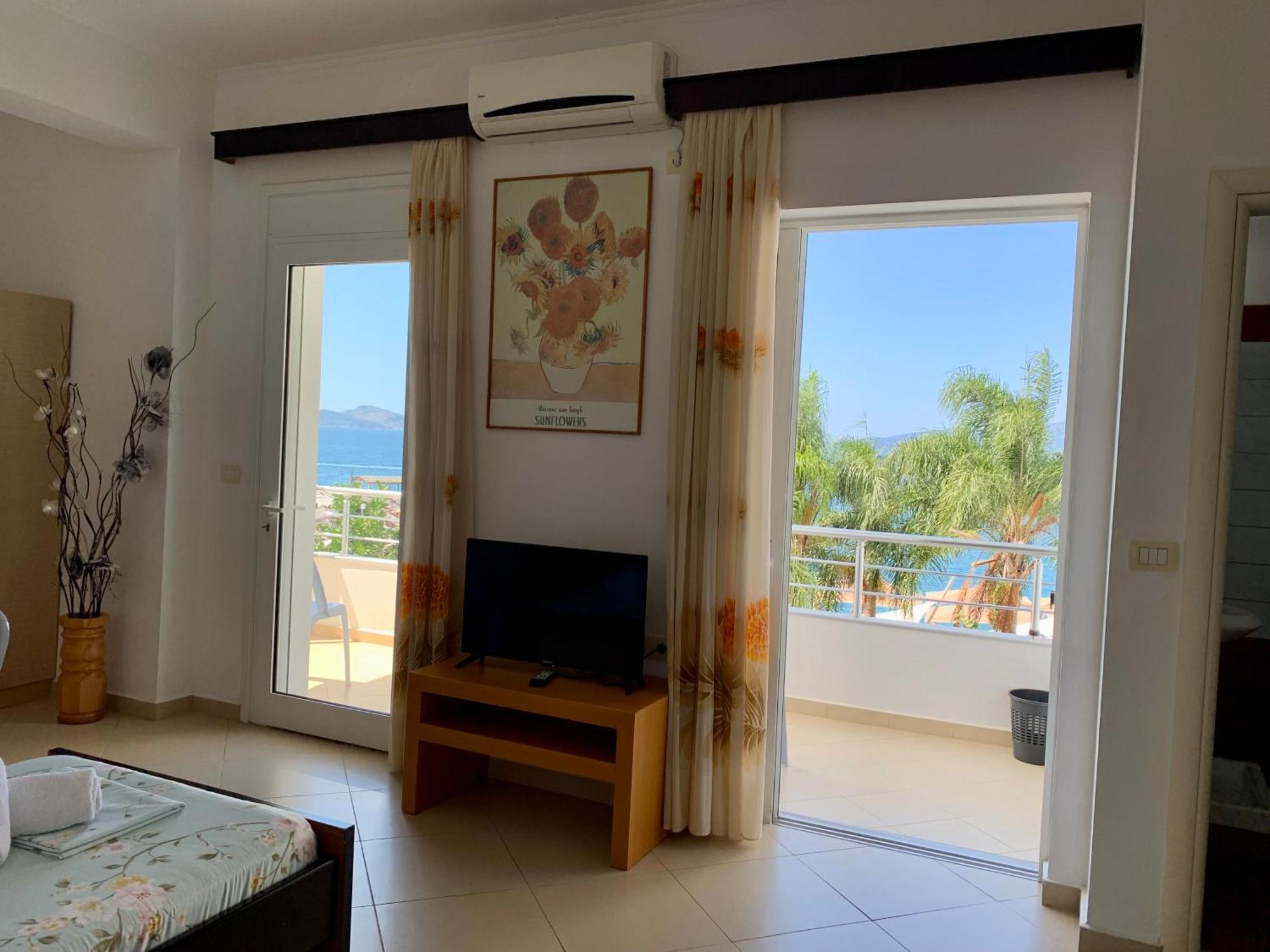 Duka Apts Sarande Exterior photo