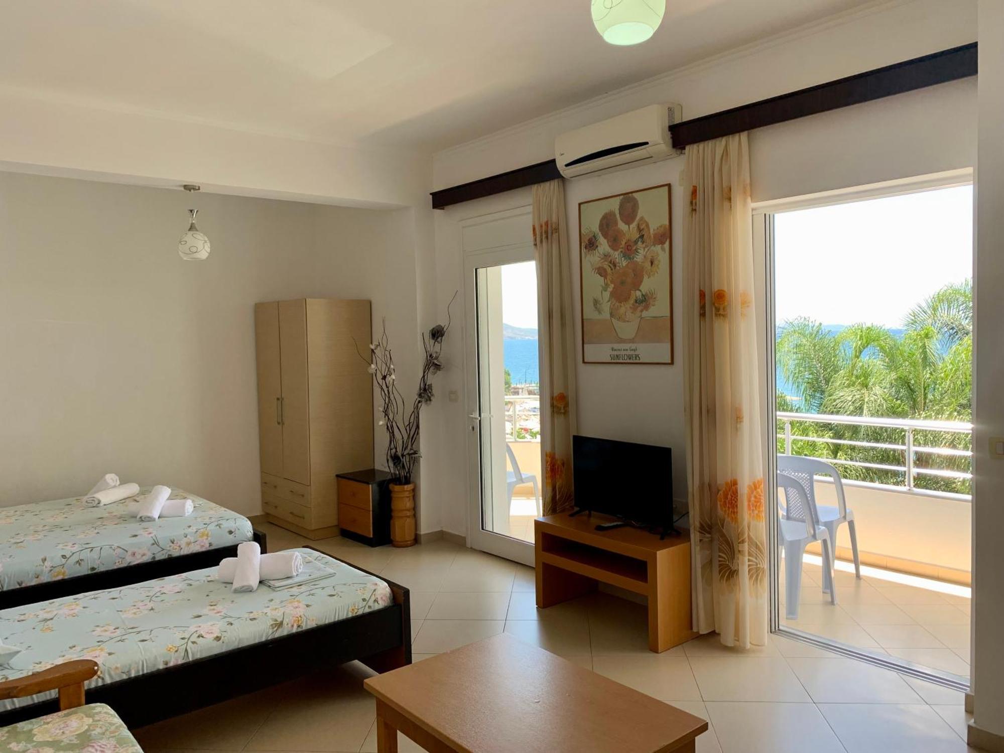 Duka Apts Sarande Exterior photo